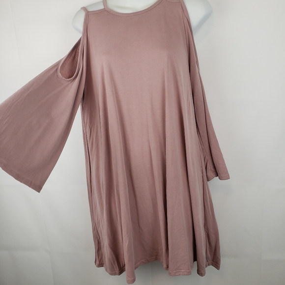 bp Dresses & Skirts - BP Nordstrom long sleeve cold Shoulder dress Small